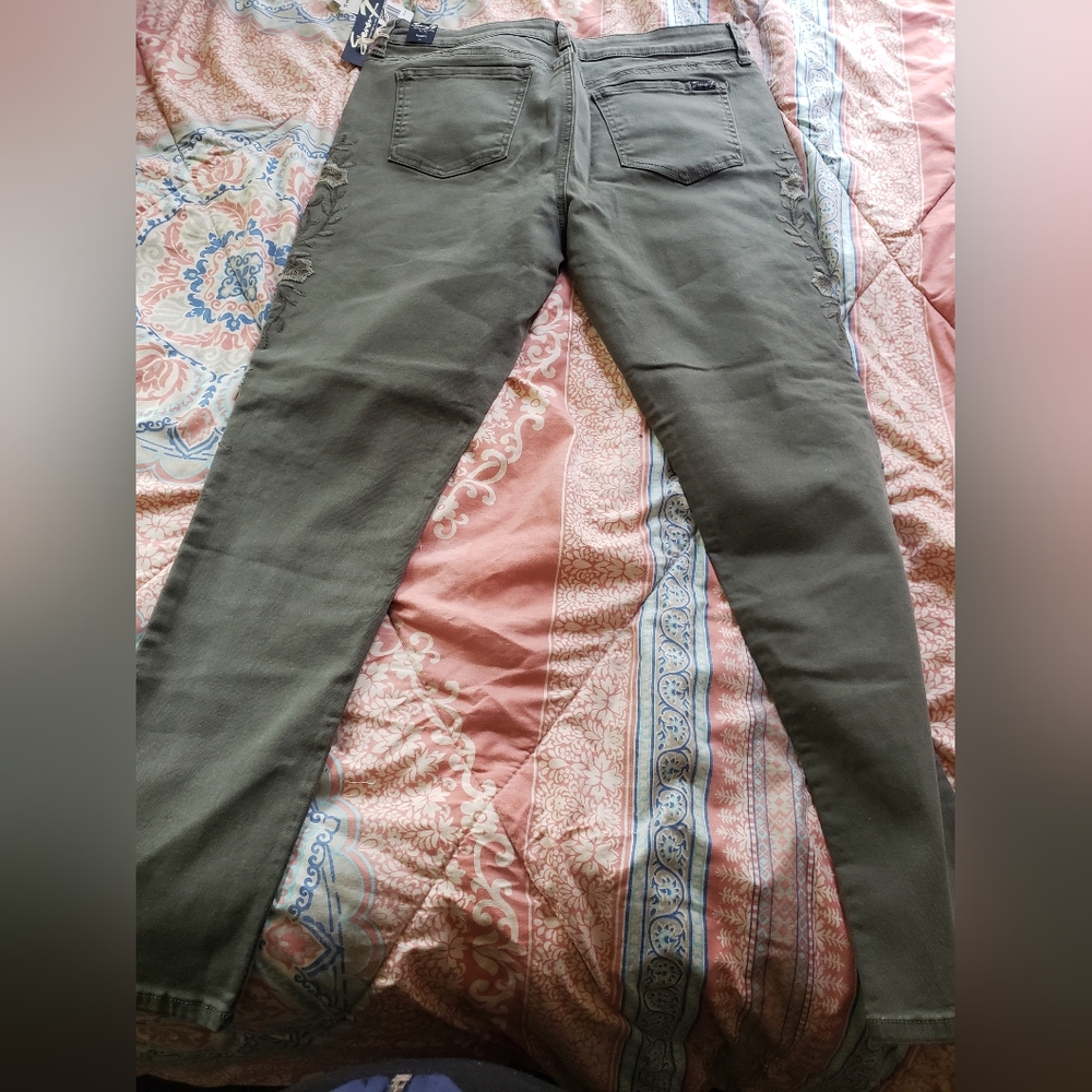 Seven7 Embroidered Green Skinny Jeans Size 16 Plus NWT - Picture 3 of 4